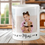 Mug Meilleur MIMI jamais moderne Grandma 3 photo perso<br><div class="desc">Voici le cadeau parfait pour le meilleur MIMI de l'histoire - un collage photo personnalisé tasse de café! Cette tasse élégante et moderne offre de l'espace pour 3 images spéciales, créant un cadeau unique et sentimental que toute grand-mère adorerait. Avec l'option d'ajouter un message et un nom personnalisés, cette tasse...</div>