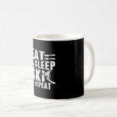 Mug Meilleur vêtement de ski Manger Sleep Ski Répéter  (Devant droit)