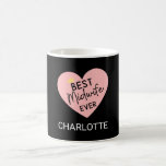 Mug "Meilleure sage-femme jamais"-Un cadeau sincère po<br><div class="desc">Fêtez l'incroyable sage-femme de votre vie avec cette tasse à café magnifiquement conçue et personnalisable. Doté d'un coeur rose doux et d'un message audacieux et stimulant "Meilleure sage-femme !", ce mug est parfait pour exprimer sa gratitude aux professionnels dévoués qui apportent une nouvelle vie dans le monde. Faites ce cadeau...</div>