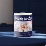 Mug Meilleurs amis noms photo marine bleu<br><div class="desc">Un arrière - plan bleu marine. La couleur bleue est inégale. Personnalisez et ajoutez votre propre photo, selfie de votre(vos) meilleur(s) ami(s) vos noms et lieu de l'événement. Le texte : Friends for Life est écrit avec un script de style moderne. Parfait comme cadeau pour vous-même ou comme cadeau d'anniversaire...</div>
