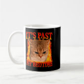 Mug Mème de chat drôle après l'heure du coucher hommes (Gauche)