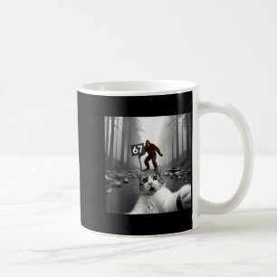 Mug Meme de chat drôle avec Bigfoot 67 soixante-sept S