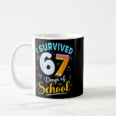 Mug Mème drôle J'ai survécu 67 jours d'école Enseignan (Gauche)