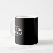 Mug Même Mon Chien déteste le drapeau américain Kamala (Devant gauche)