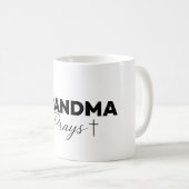 Mug Mémé prie la foi chrétienne (Devant droit)