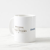 Mug Memorial Day Fallen Heroes / Día de los Caídos (Devant gauche)