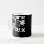 Mug Mens Blacksmiths Get It Hot And Hitting It Hard (Devant gauche)
