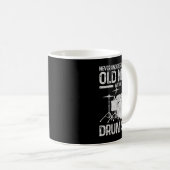 Mug Mens Doft Venin Never Underestimate An Old Man W (Devant droit)