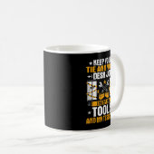 Mug Mens Je Garde Mes Outils Ascenseur Mécanique (Devant droit)