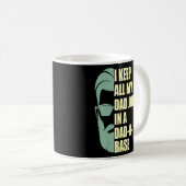 Mug Mens Je Garde Tout Mon Père Blague Dans Un Papa Un (Devant droit)
