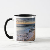 Mug Mer des Caraïbes, îles Caïmanes.  Foules écrasante (Gauche)