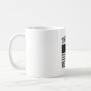 Mug Merci aux vétérans Vintage Flag Soldat Chemise Des
