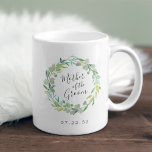 Mug Mère de germe d'eucalyptus<br><div class="desc">Une tenue de mariage douce et élégante pour votre fête de mariée,  mug dispose d'une couronne d'aquarelle de sauge vert eucalyptus feuilles et feuillage avec "mère du marié" inscrit à l'intérieur en écriture manuscrite. Personnalisez avec votre date de mariage en dessous. Conçu pour correspondre à notre collection Eucalyptus Wreath.</div>