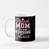 Mug Mère fière d'une infirmière diplômée en 2026 (Gauche)