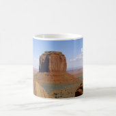 Mug Merrick Butte, Monument Valley Navajo Tribal Park (Centre)