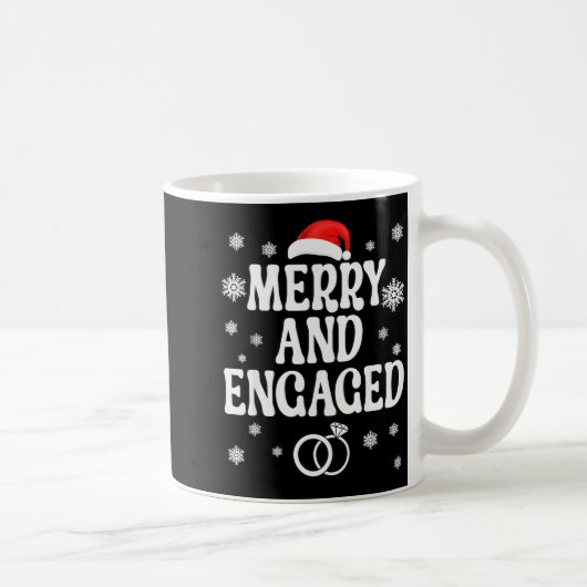 Mug Merry And Engaged Couple Christmas Matching Pajama (Droite)