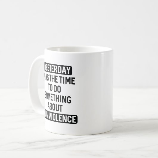 Mug Mettre fin à la violence armée (Devant gauche)