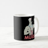 Mug Meurtre d'infirmière masculine drôle (Devant droit)