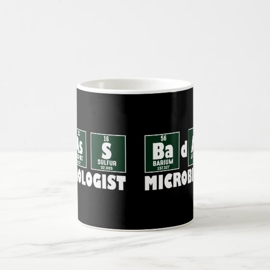 Mug Microbiologiste drôle de Badass (Centre)
