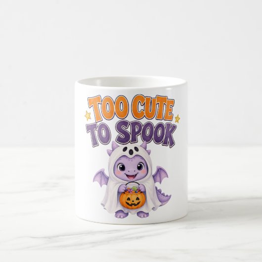 Mug Mignon et Effrayant Bébé Dragon Violet Café Hallow (Centre)