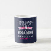 MUG MIGNON SUPERBE UNE MAMAN DE YOGA (Centre)