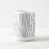 Mug Mignonne Femme Qui Soupçonne A Frappé De La Mug. C (Centre)