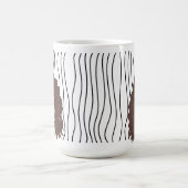 Mug Mignonne Femme Qui Soupçonne A Frappé De La Mug. C (Centre)