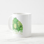 Mug Mignonne grenouille faisant du yoga. (Devant gauche)