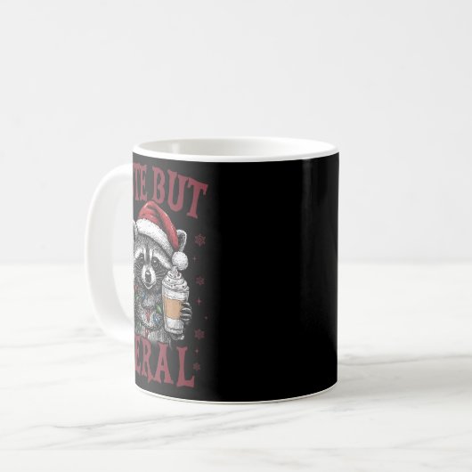 Mug Mignonne mais feral Funny Raccoon Père Noël Match (Devant gauche)