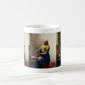 Mug Milkmaid Kitchen Maid par Johannes Vermeer (Centre)
