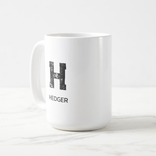 MUG MINIMALIST BLACK ONE LETTER MONOGRAM NAME WHITE (Devant gauche)