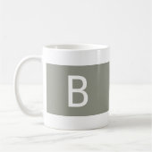 Mug Minimaliste moderne simple Monogramme initial vert (Gauche)
