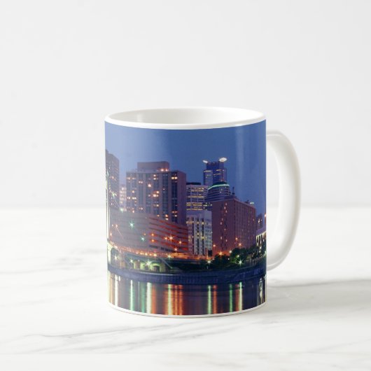 Mug Minneapolis Skyline la nuit (Devant droit)