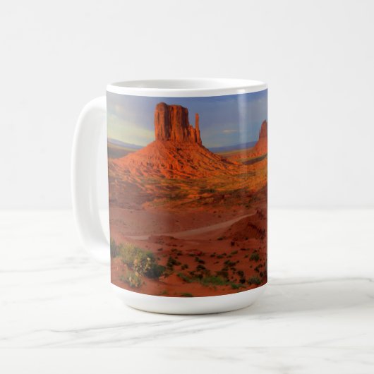 Mug Mittens, vallée du Monument, AZ (Devant gauche)