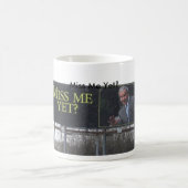 Mug Mlle Me Yet ? (Centre)