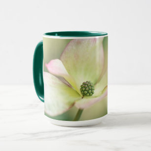 Mug Mlle Satomi'de Kousa de cornus de la fleur de