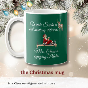 Mug Mme Claus aime le Pilates Monogramme 