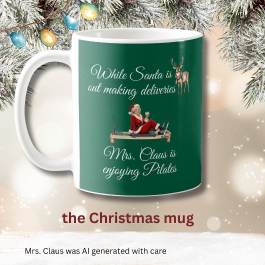 Mug Mme Claus aime le Pilates Monogramme
