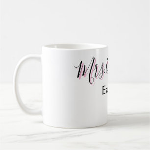 Mug Mme nom nom de famille noir rose est année moderne