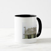 Mug Modèle d'un bateau transportant le vin sur (Devant droit)
