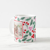 Mug Modèle floral moderne rouge et vert de Noël (Devant gauche)