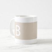 Mug Modèle Personnalisé Premier Monogramme Moderne Tan (Devant gauche)