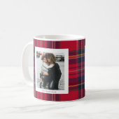 Mug Modern Red Plaid Rustic Monogram Photo Christmas (Devant gauche)
