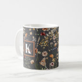 Mug Moderne broderie florale Boho monogrammée (Devant gauche)