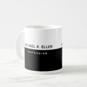 Mug moderne demi-noir demi-blanc à café avec nom (Devant gauche)