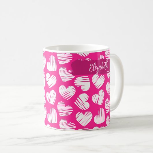 Mug Moderne rose et blanc Doodled Heart Valentine Nom (Devant droit)
