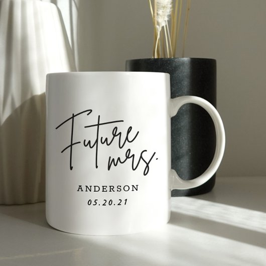 Mug Moderne Script à la main Futur Mme Fiançailles Don