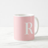 Mug Moderne simple Monogramme rose (Devant droit)