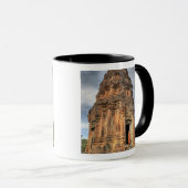 Mug Moine bouddhiste debout à la porte du temple (Devant droit)