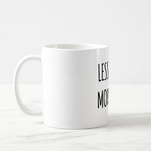 Mug Moins De Gens. Plus de chiens. (Gauche)